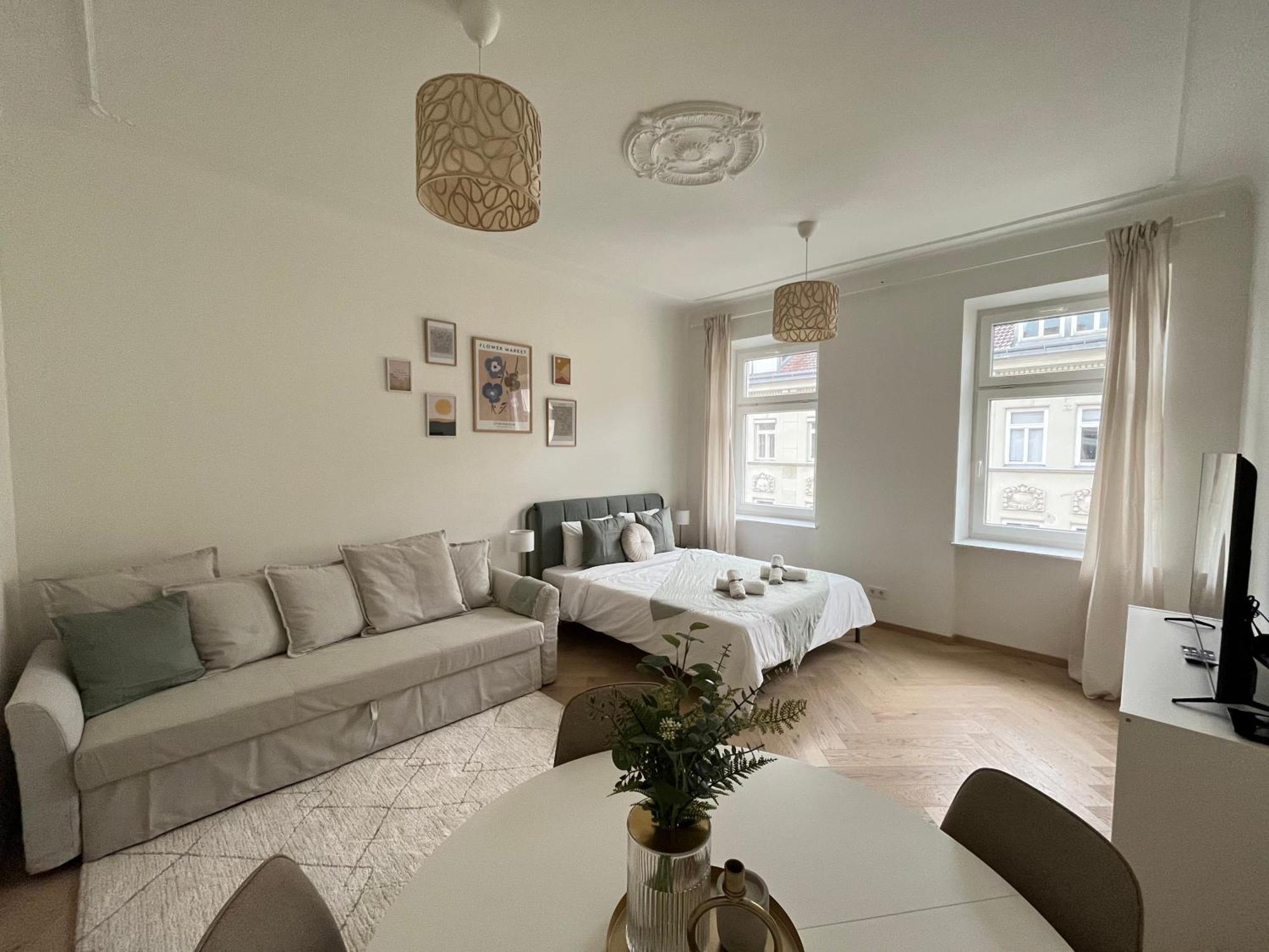 Luxurious One Room Apartment Near Schoenbrunn Palace Wien Exteriör bild
