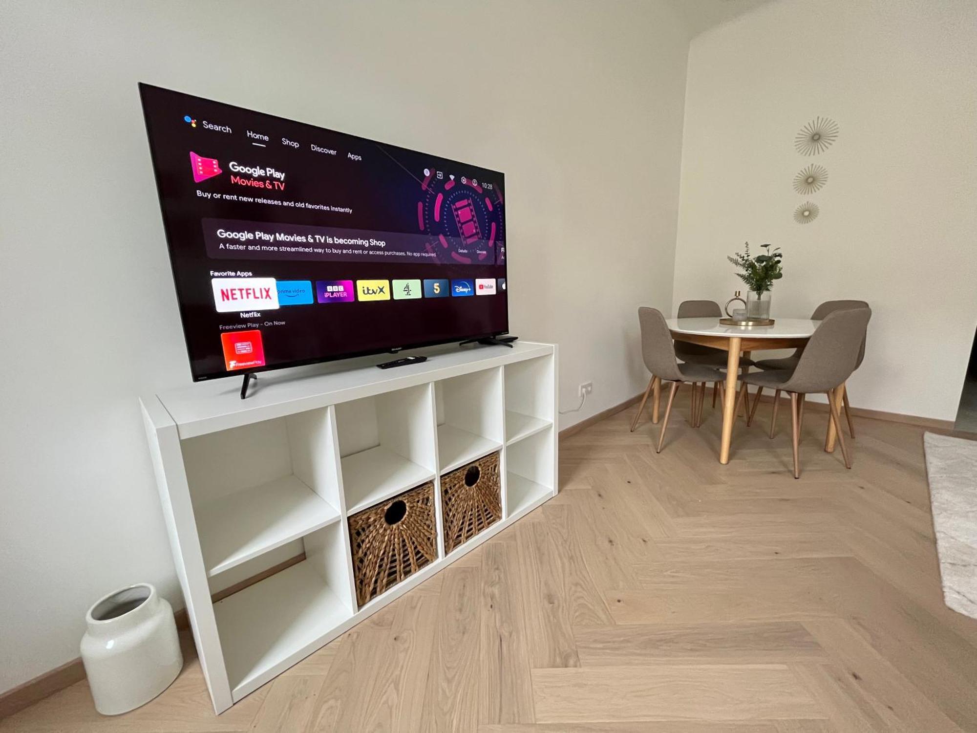 Luxurious One Room Apartment Near Schoenbrunn Palace Wien Exteriör bild