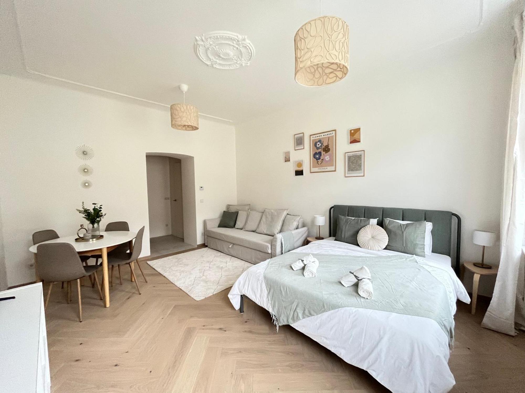 Luxurious One Room Apartment Near Schoenbrunn Palace Wien Exteriör bild